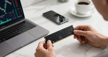 Apple Wants Blacklisted Chinese RAM — And That Tells You How Bad The Squeeze Got